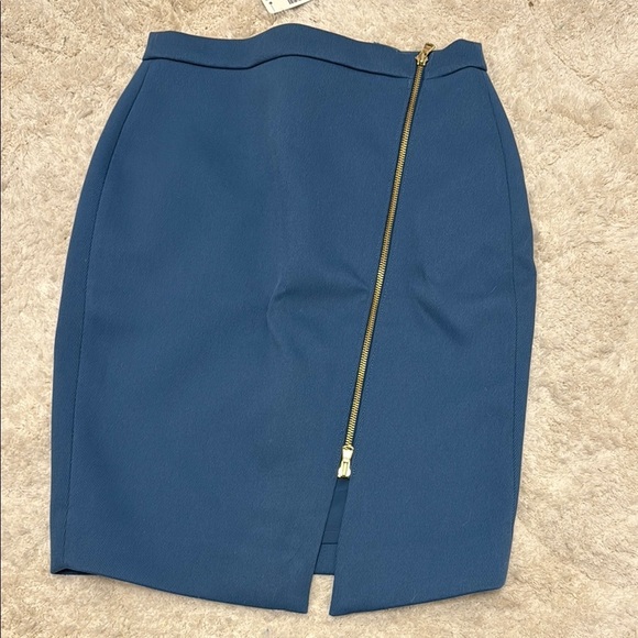 💙NWT J. Crew Blue Pencil Skirt with Gold Zipper - Picture 2 of 5